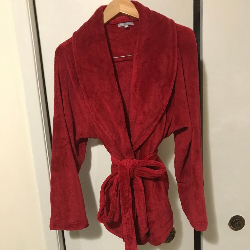 Lord & Taylor Ladies Red Bath Robe Size Large NEW WITHOUT TAGS